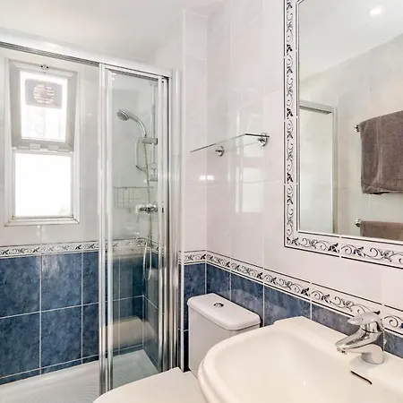 Ld - Modern 2 Bedroom In The Golf Valley Apartment *